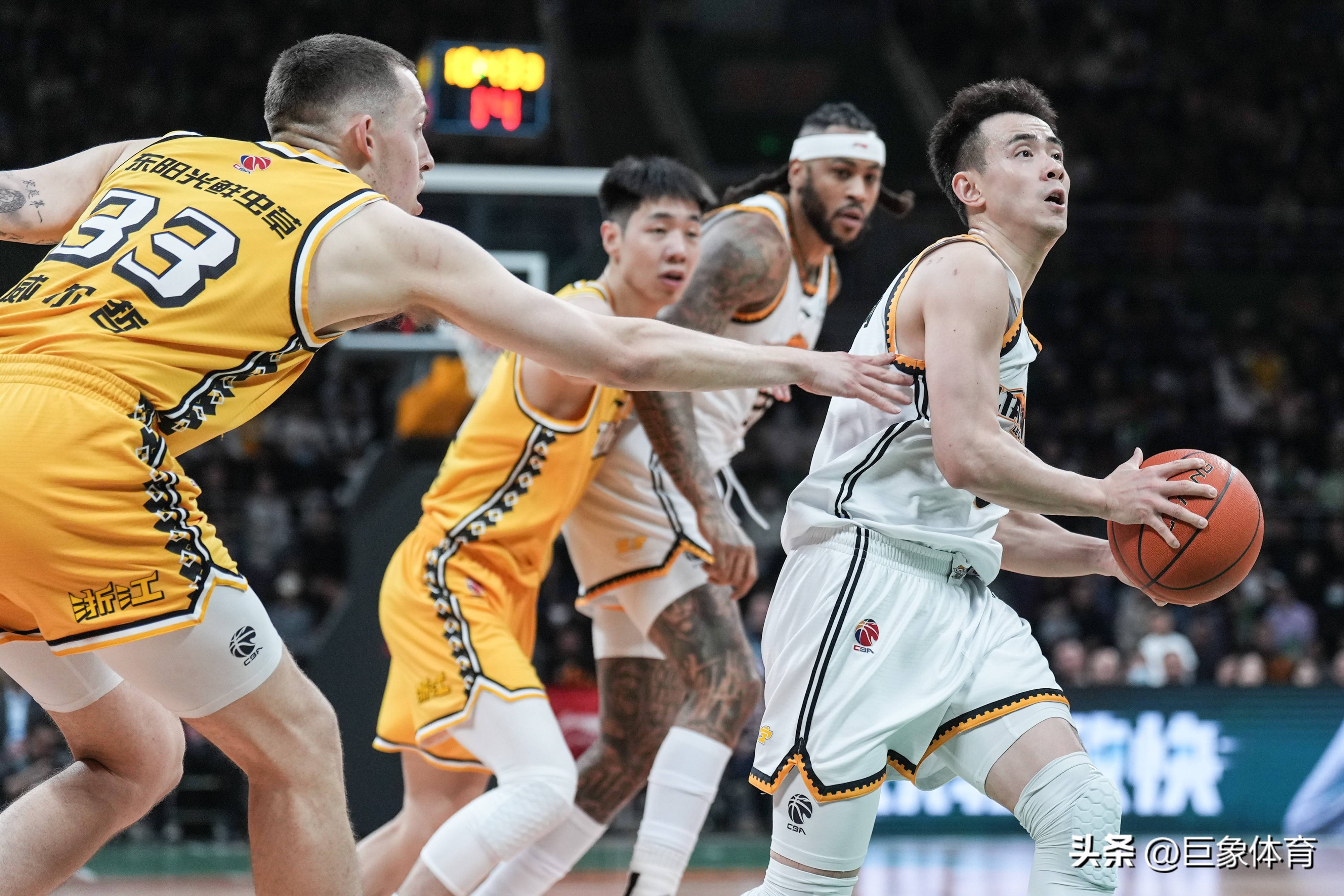 开云全站登录入口窗口期浙江队备战CBA常规赛,豪取连胜细节曝光,气氛紧张,赛程密集仍需轮换的简单介绍